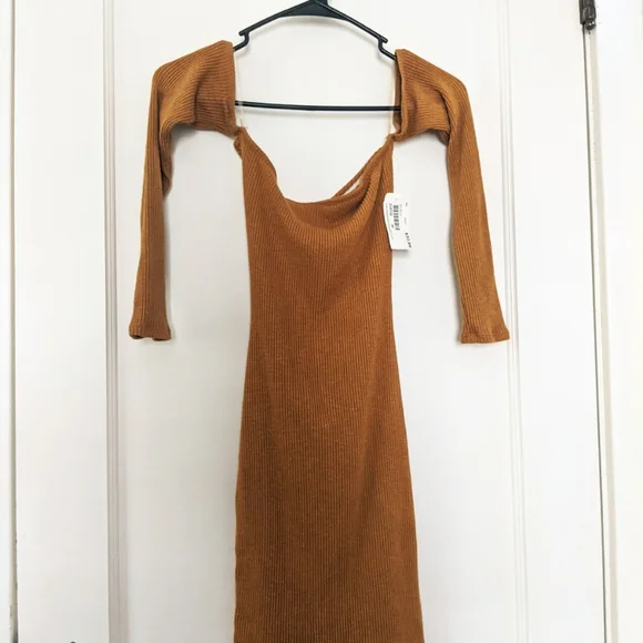 Mustard Off the Shoulder Lace Tie Up Open Back Bodycon Dress MystiqueBoutiqueNYC - Picture 3 of 8